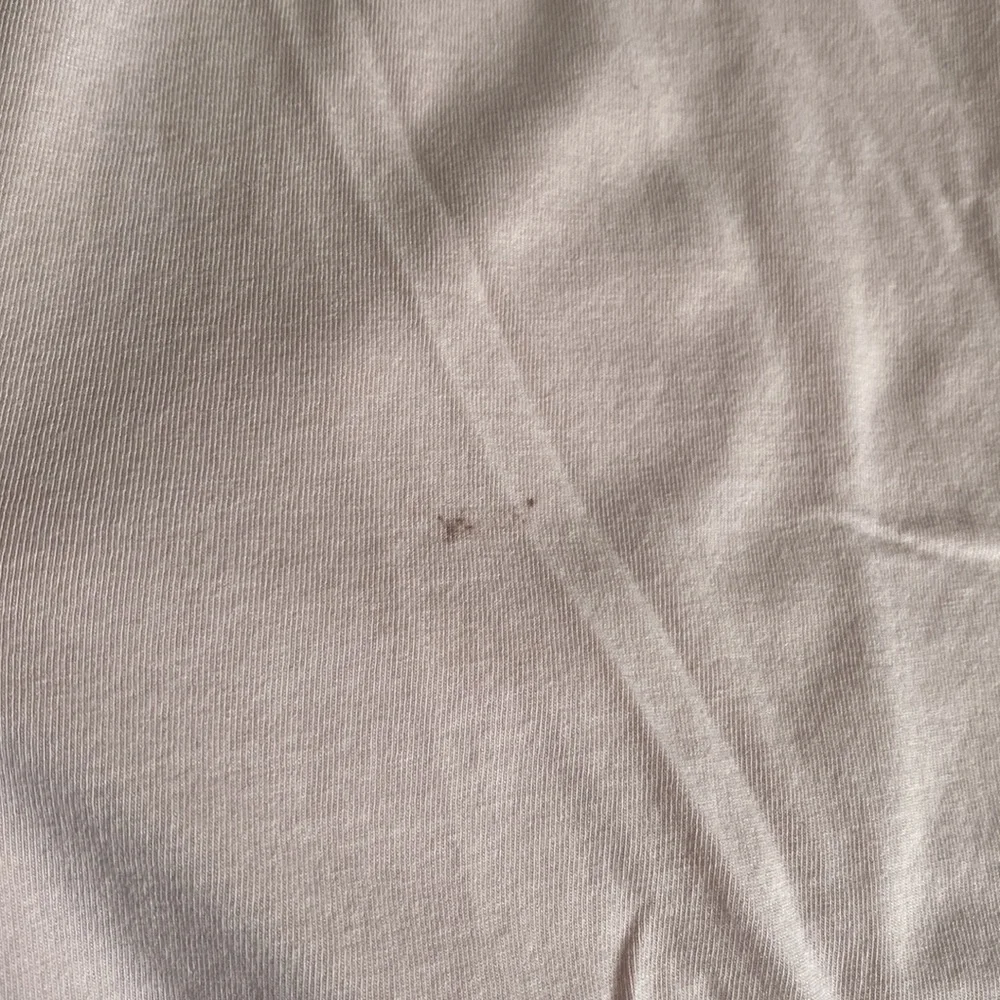 Lululemon tee - Picture 3 of 4